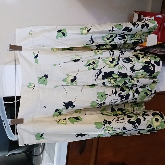 Pleated Skirt - Picture 1 of 4